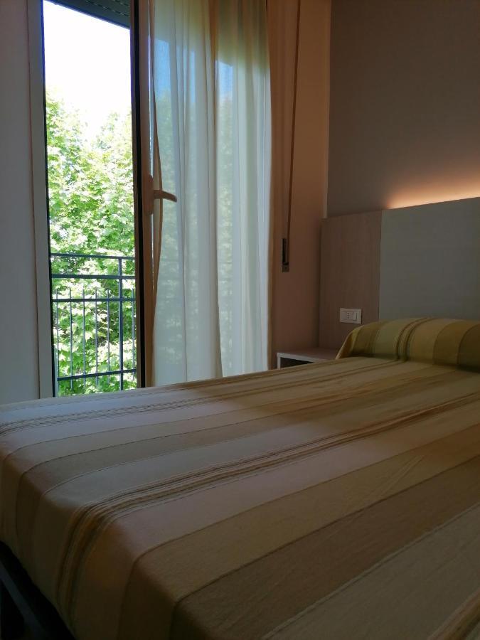 Hotel Andrea'S ริมินี ภายนอก รูปภาพ